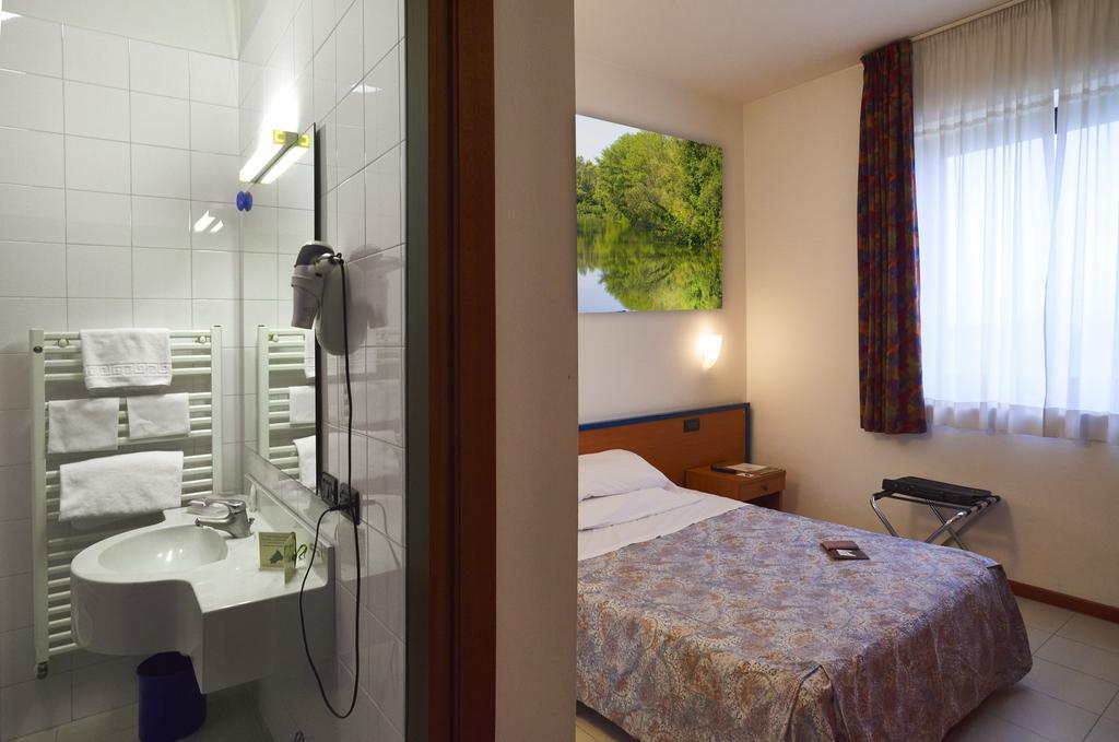 Hotel Il Maglio Imola Exterior foto