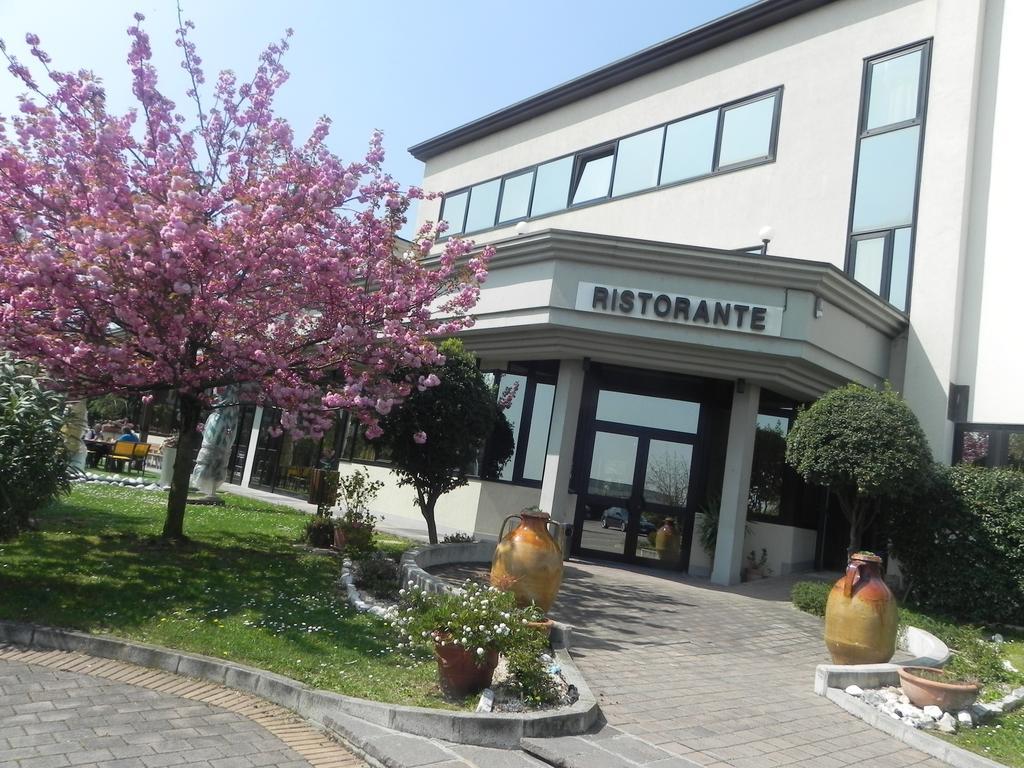 Hotel Il Maglio Imola Exterior foto